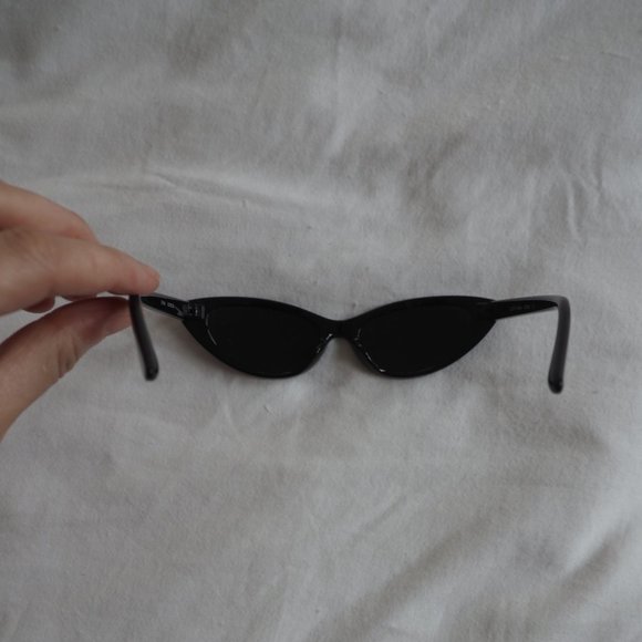 Zara Hailey Bieber Sunglasses - Picture 4 of 5